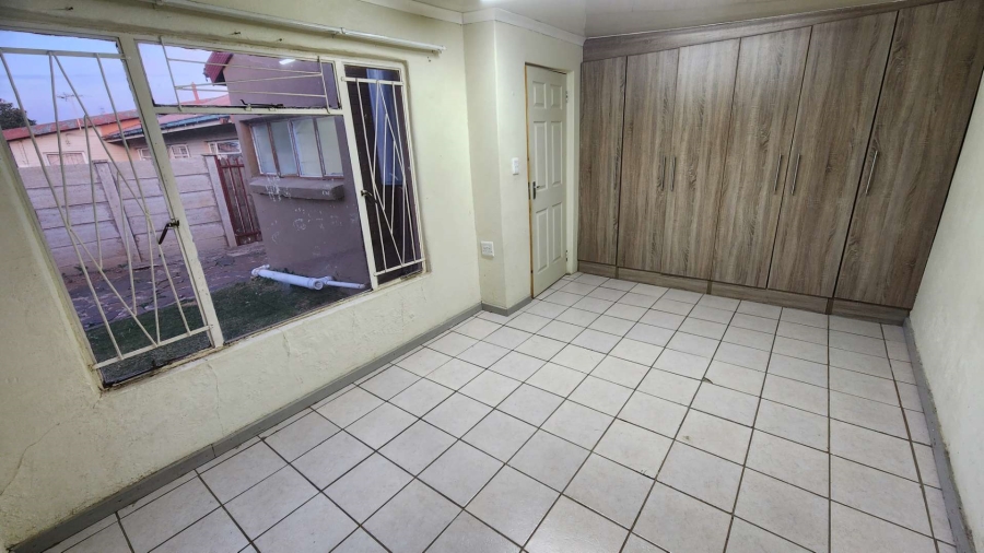 2 Bedroom Property for Sale in Fleurdal Free State